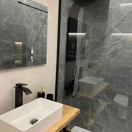 Plaza Mayor De Grupos 公寓 *